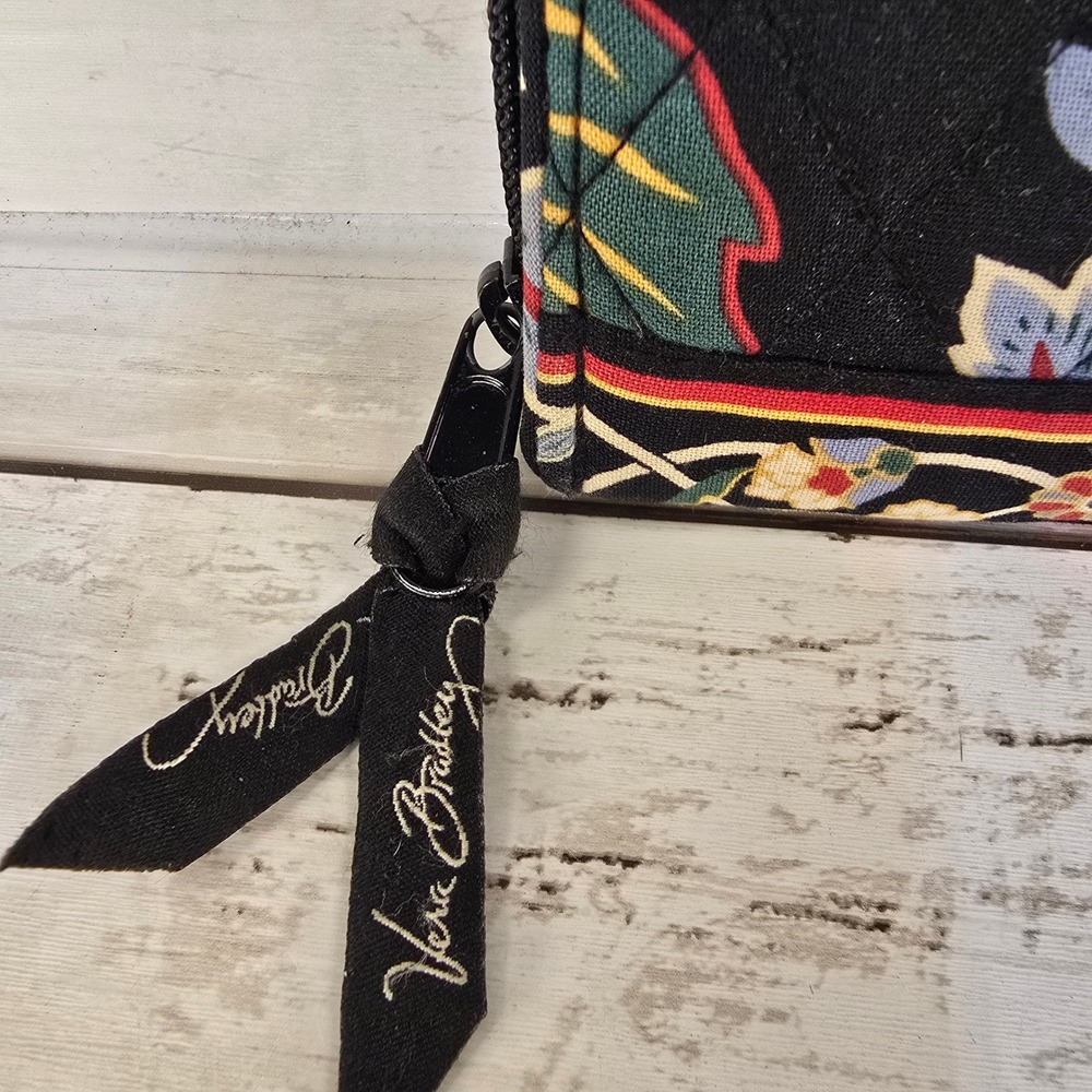 Vera Bradley Turnlock Wallet‎ Provencal Floral Quilted Cotton Black Multi Color - Picture 2 of 7